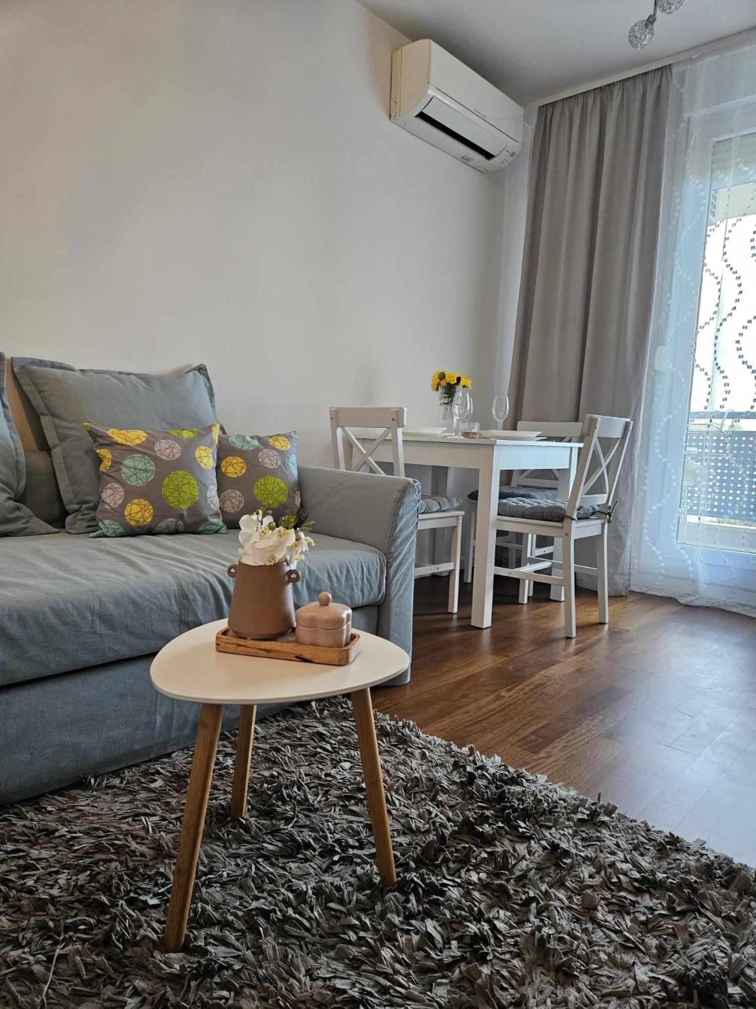 Bracera Znjan - Free Parking *