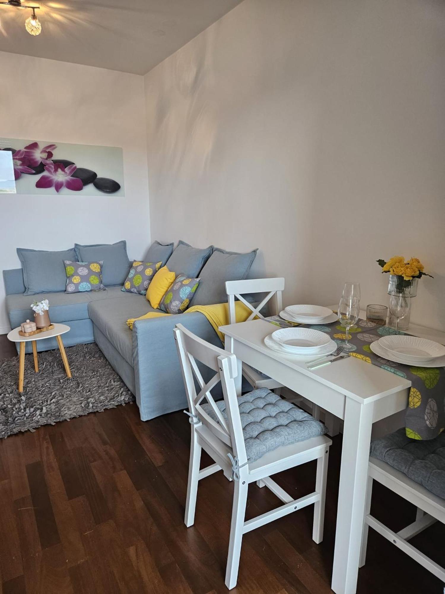 Bracera Znjan - Free Parking *