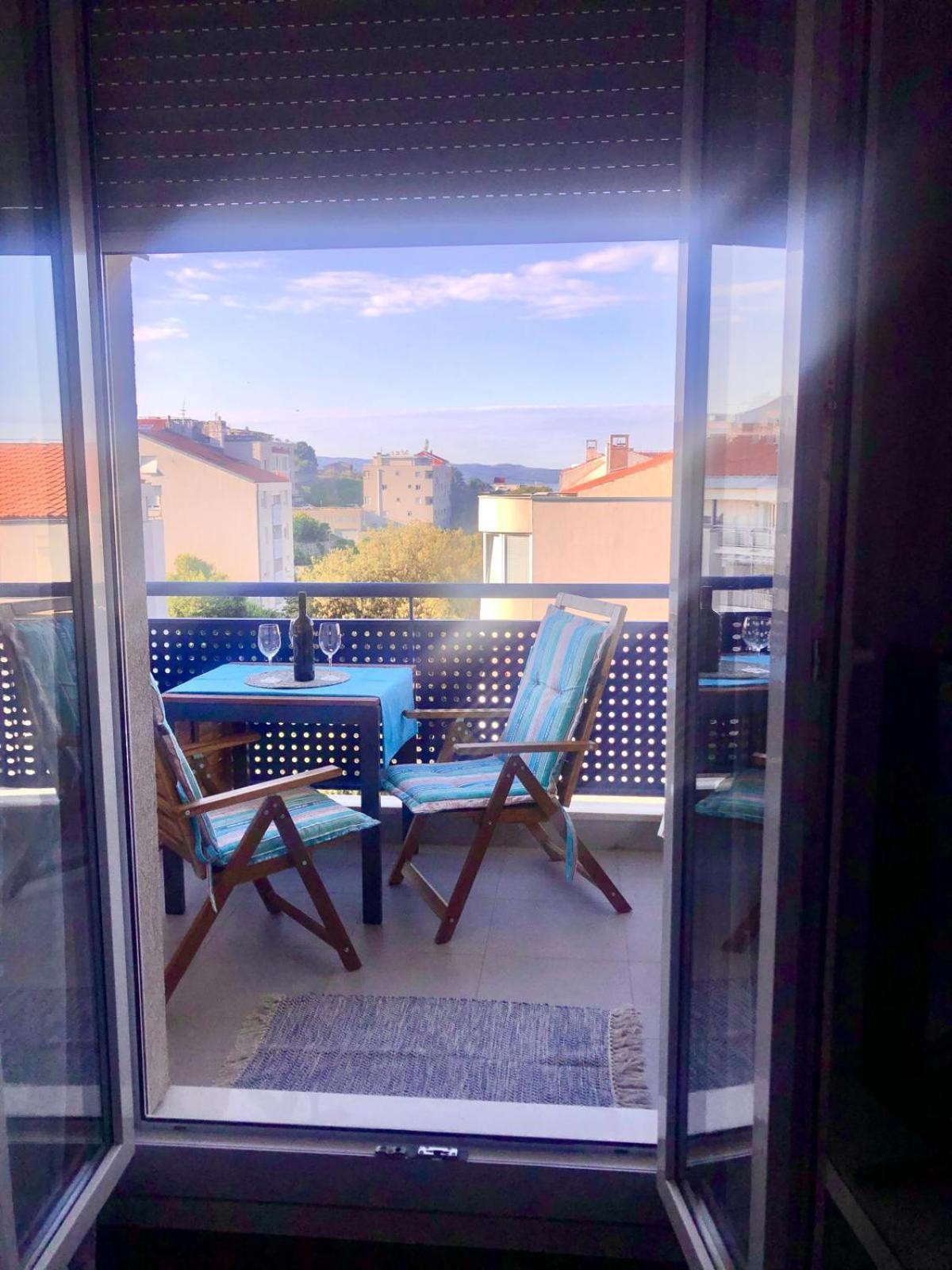Bracera With Free Parking Apartment